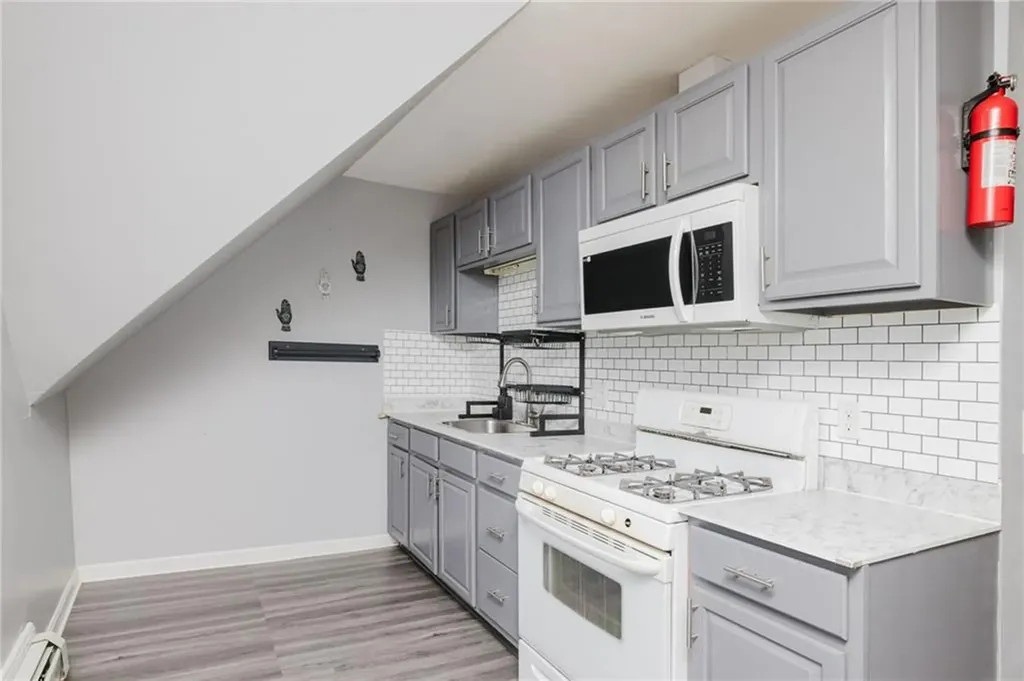 6 Bennett Street Woonsocket RI 02895