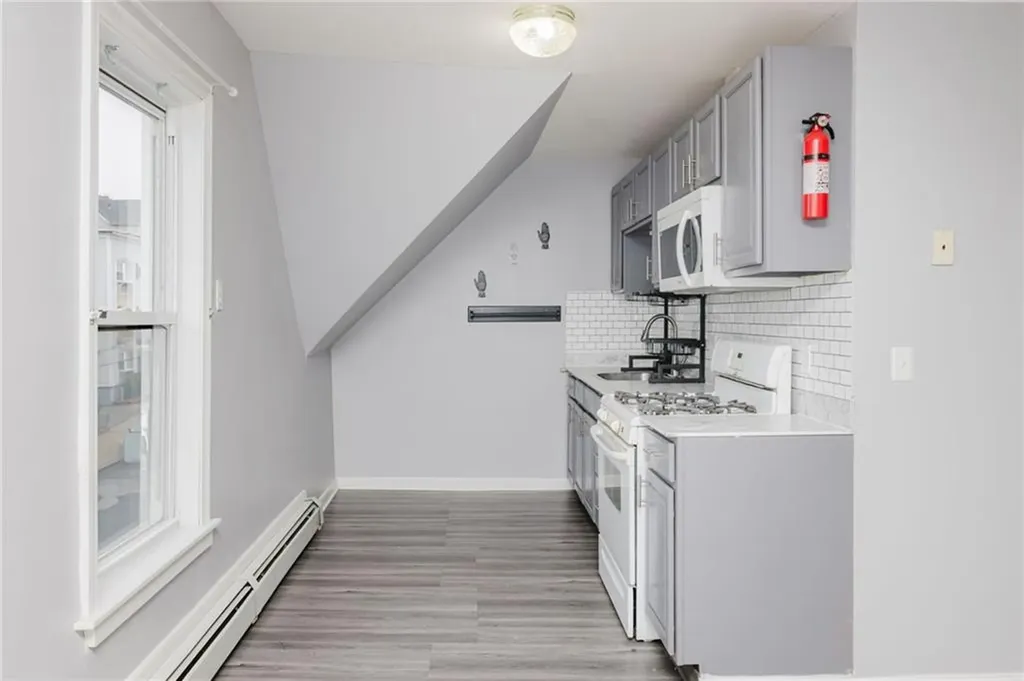 6 Bennett Street Woonsocket RI 02895