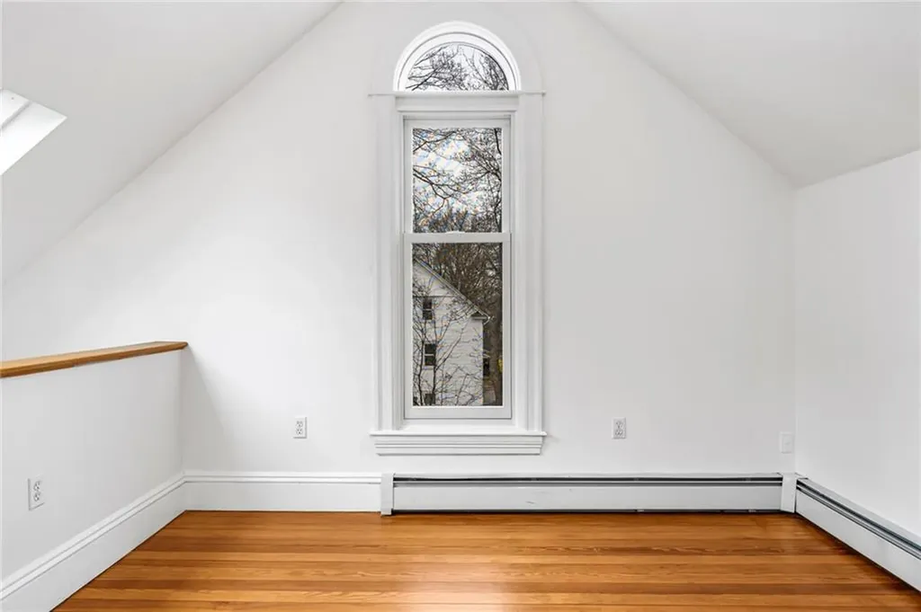 214 Rochambeau Avenue Providence RI 02906