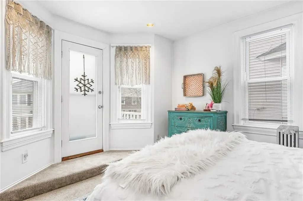 214 Rochambeau Avenue Providence RI 02906