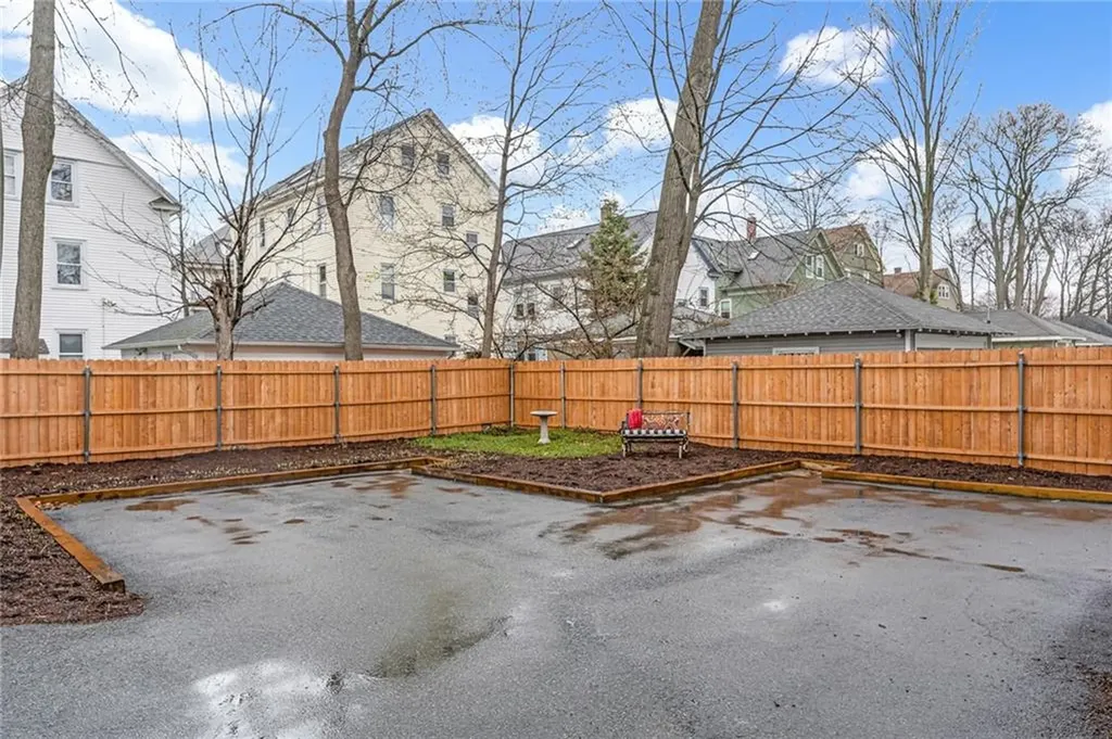 214 Rochambeau Avenue Providence RI 02906