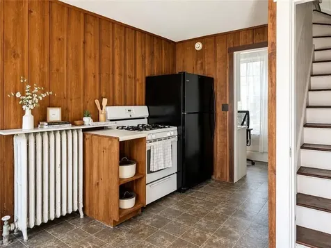 219 Nanaquaket Road Tiverton RI 02878
