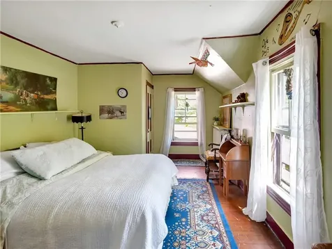 219 Nanaquaket Road Tiverton RI 02878