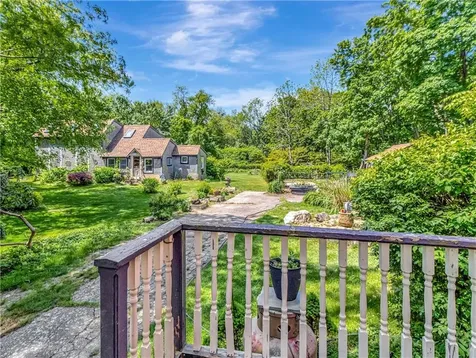 219 Nanaquaket Road Tiverton RI 02878