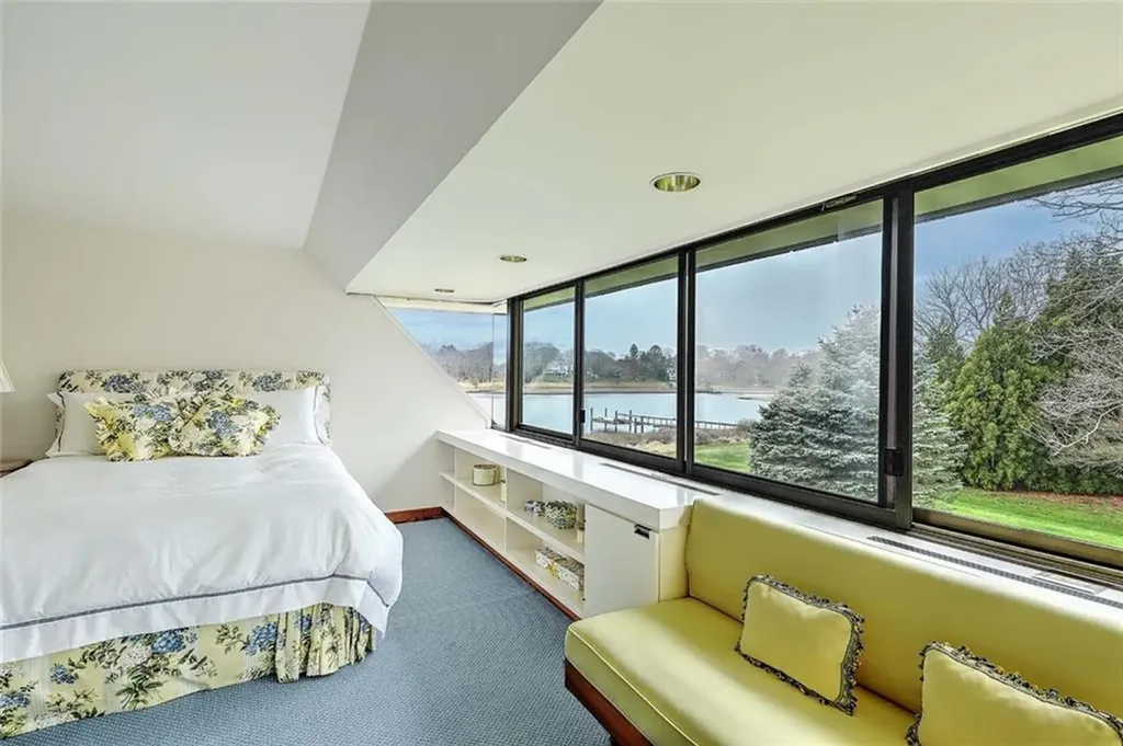 119 Adams Point Road Barrington RI 02806