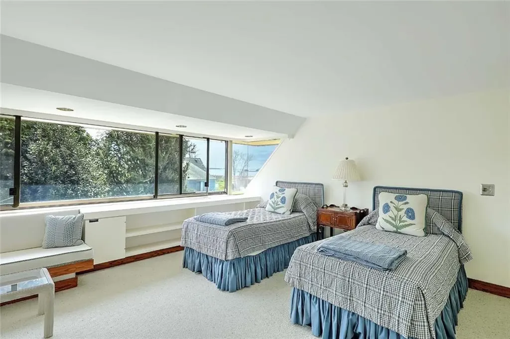 119 Adams Point Road Barrington RI 02806