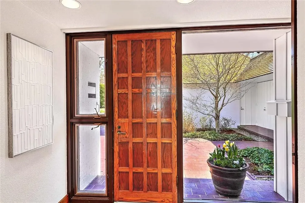 119 Adams Point Road Barrington RI 02806