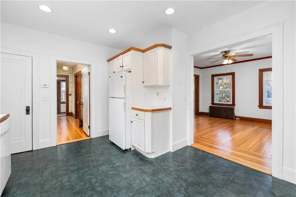24 Clark Street Westerly RI 02891