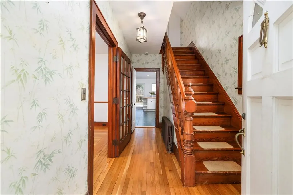 24 Clark Street Westerly RI 02891