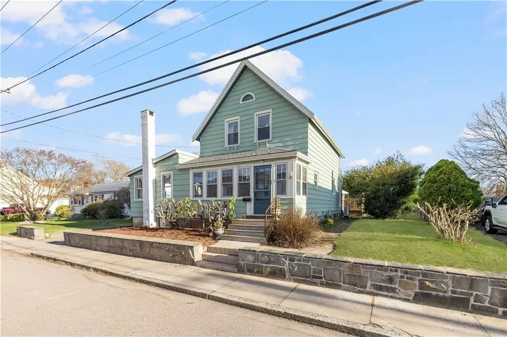 24 Clark Street Westerly RI 02891