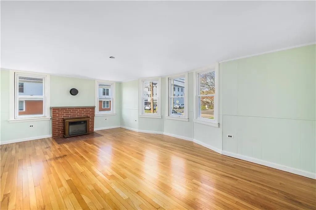 24 Clark Street Westerly RI 02891