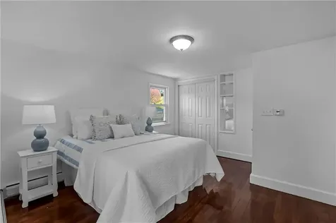 152 Lepes Road Tiverton RI 02878