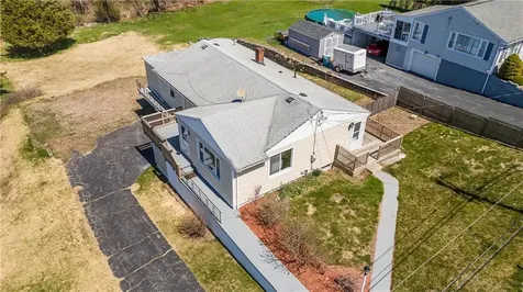 152 Lepes Road Tiverton RI 02878