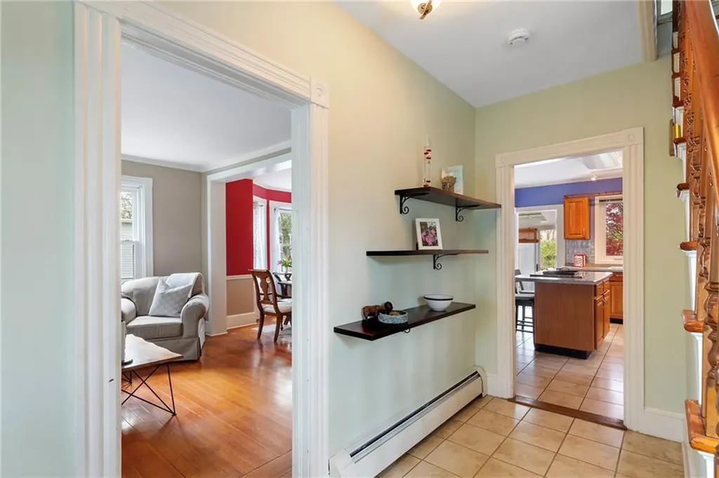 52 Hall Avenue Newport RI 02840