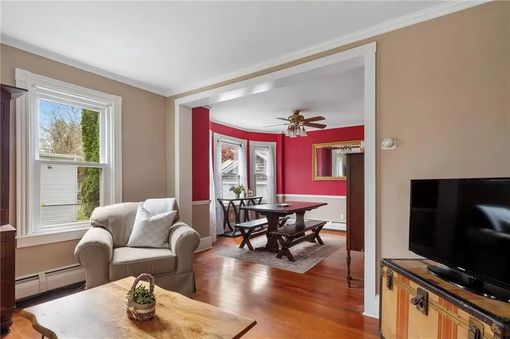 52 Hall Avenue Newport RI 02840