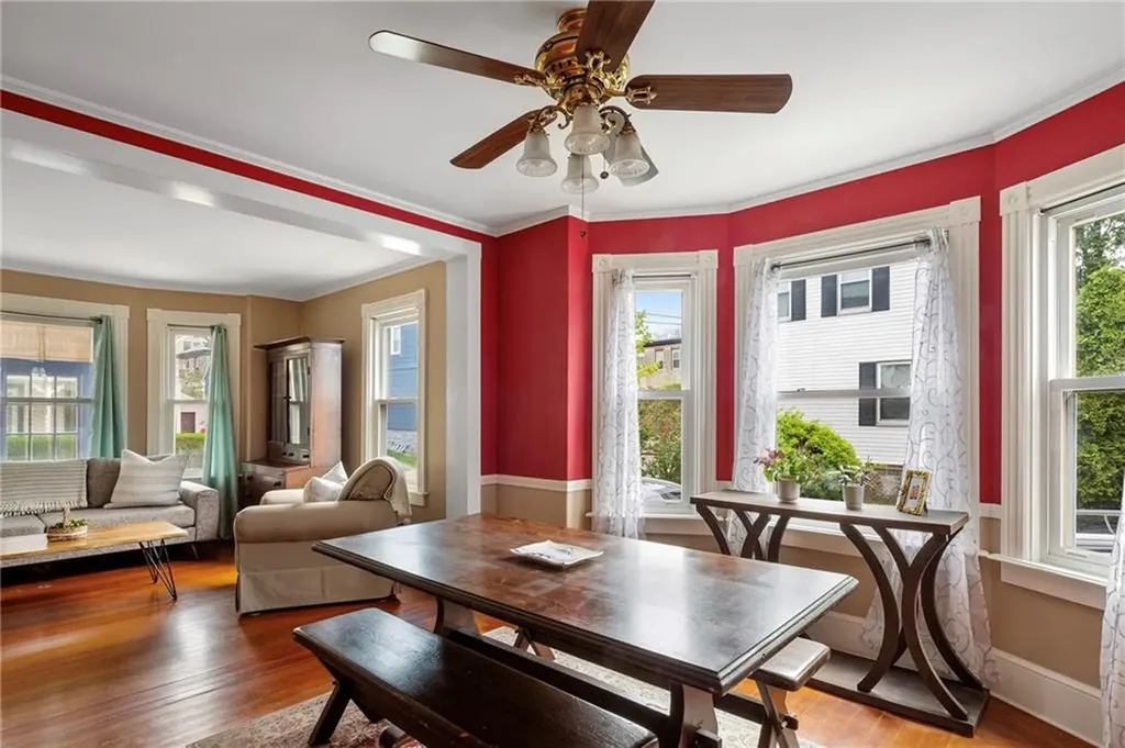 52 Hall Avenue Newport RI 02840