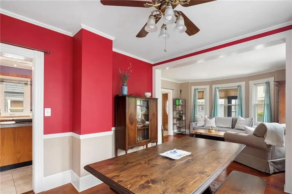 52 Hall Avenue Newport RI 02840