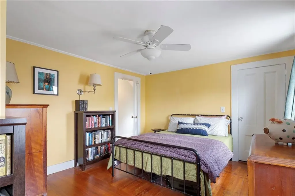 52 Hall Avenue Newport RI 02840