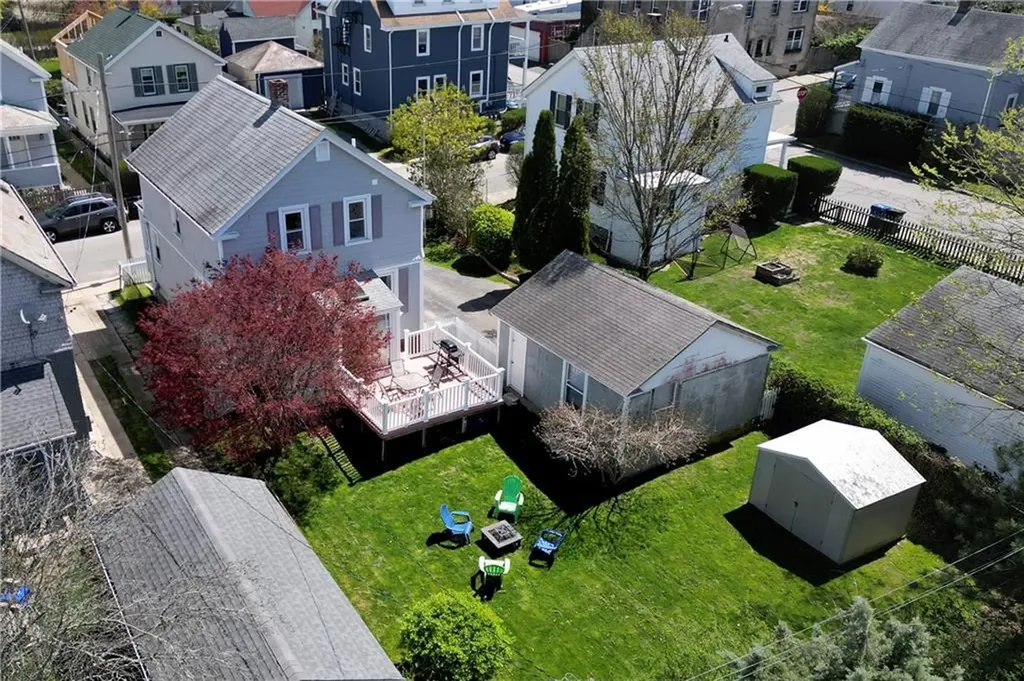 52 Hall Avenue Newport RI 02840