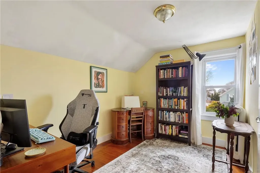 52 Hall Avenue Newport RI 02840