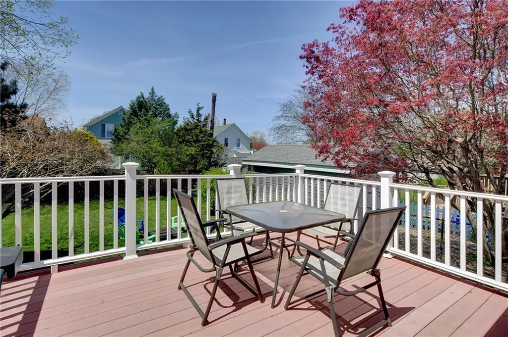 52 Hall Avenue Newport RI 02840