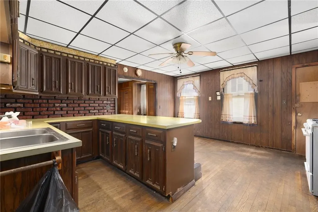 122 124 Cote Avenue Woonsocket RI 02895