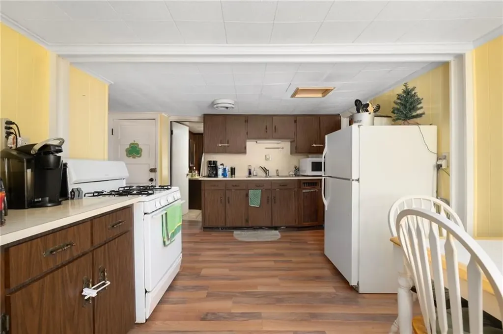 122 124 Cote Avenue Woonsocket RI 02895