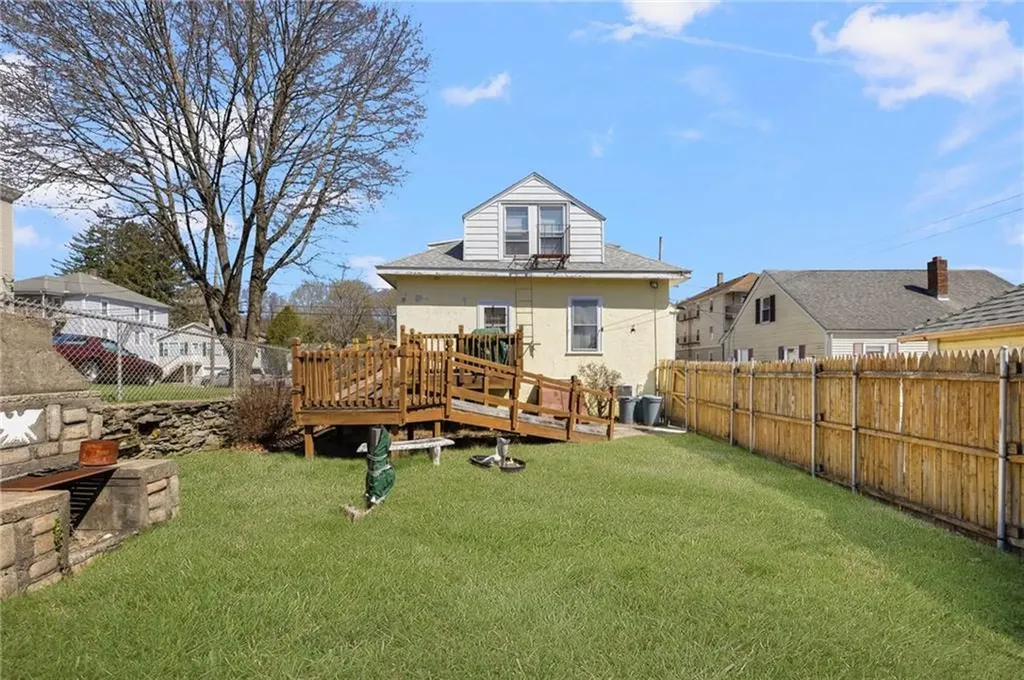 122 124 Cote Avenue Woonsocket RI 02895