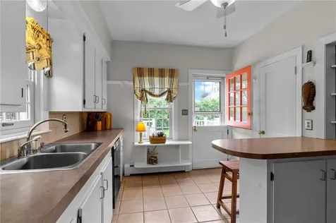 42 Campbell Street Warren RI 02885