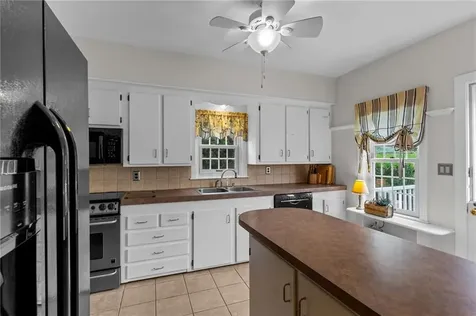 42 Campbell Street Warren RI 02885