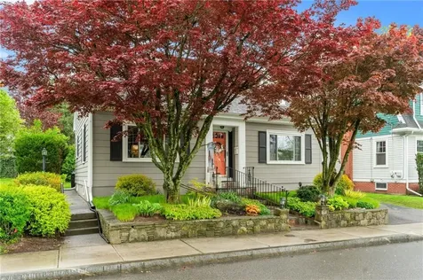 42 Campbell Street Warren RI 02885