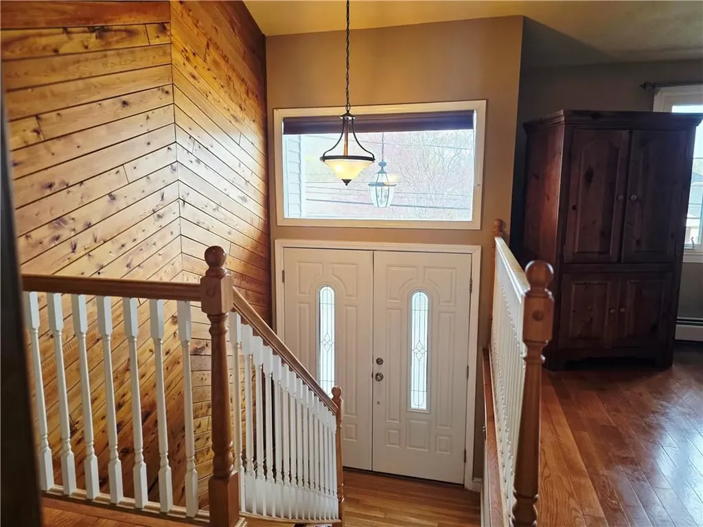 25 Sunrise Drive Providence RI 02908