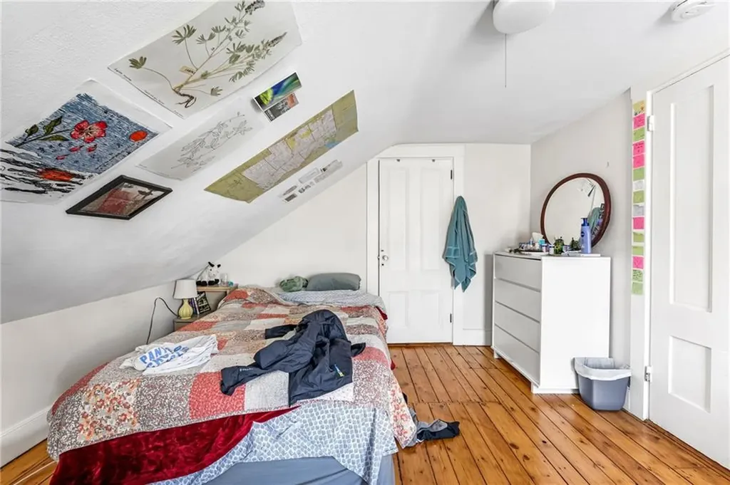 104 Sheldon Street Providence RI 02906