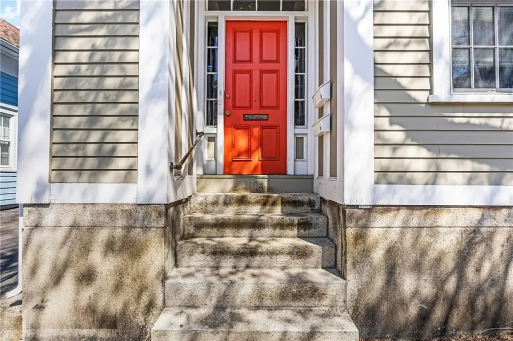 104 Sheldon Street Providence RI 02906