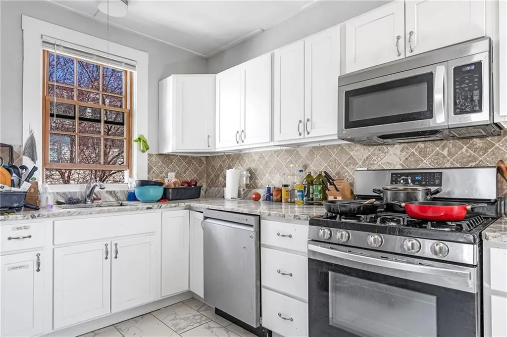 104 Sheldon Street Providence RI 02906