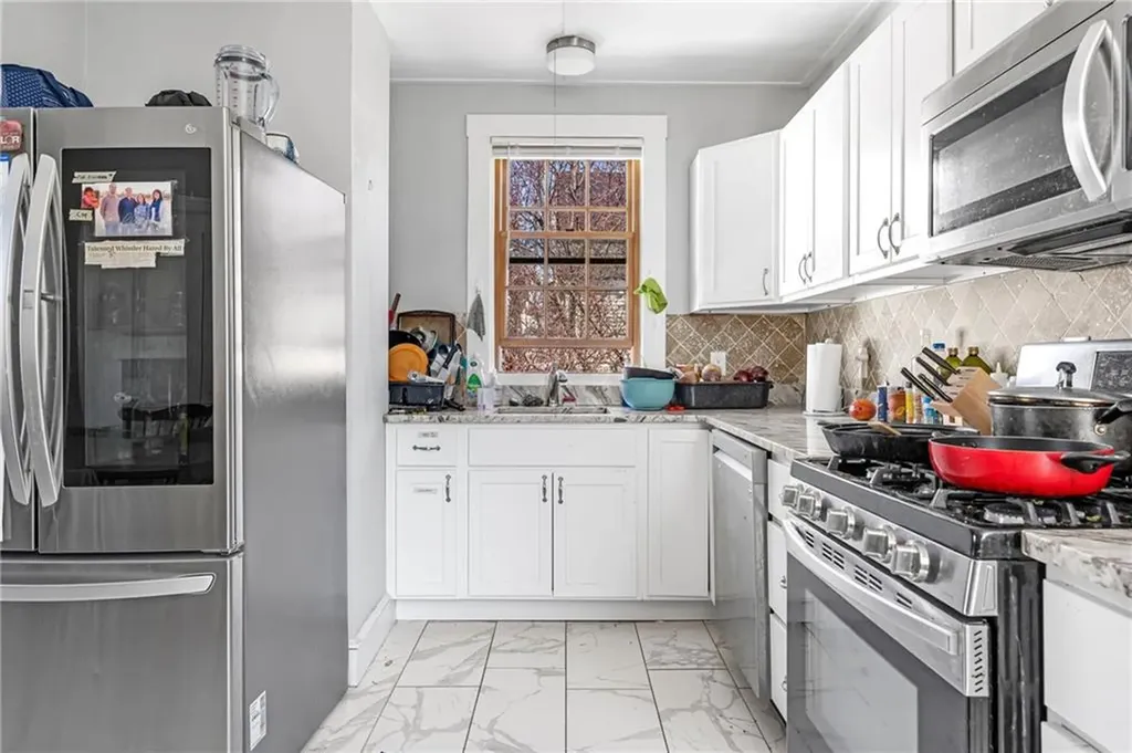 104 Sheldon Street Providence RI 02906