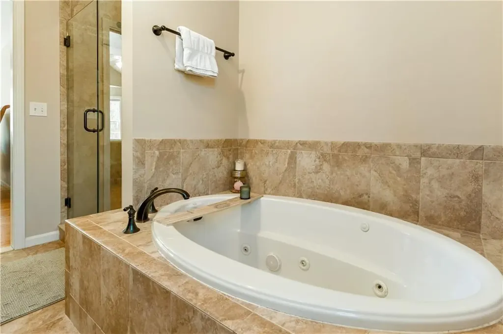 368 Cottrell Road Tiverton RI 02878