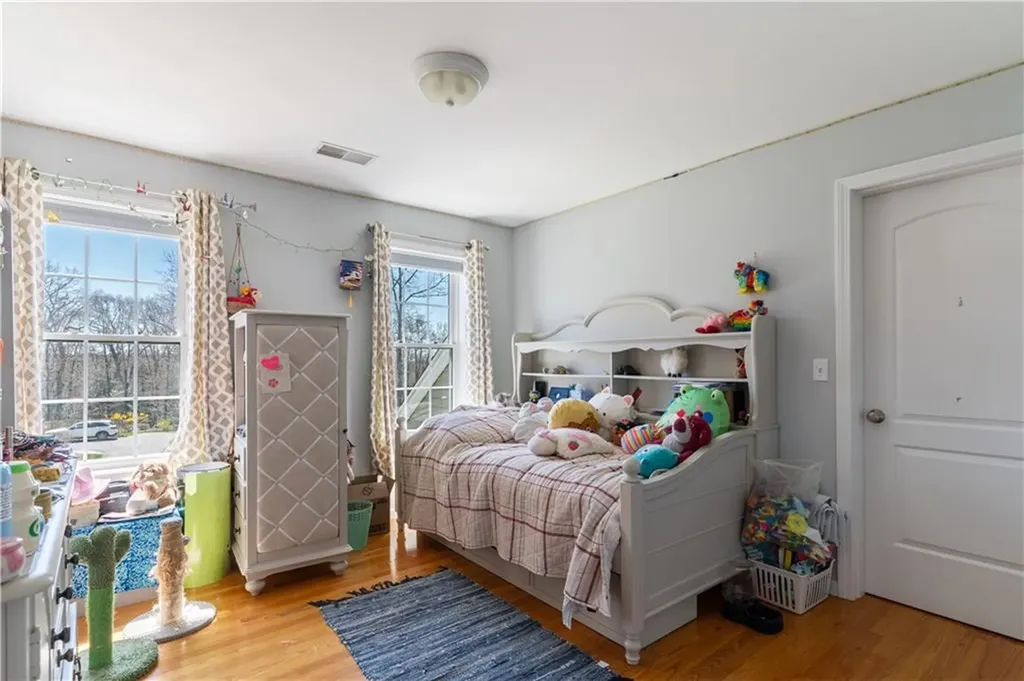 368 Cottrell Road Tiverton RI 02878