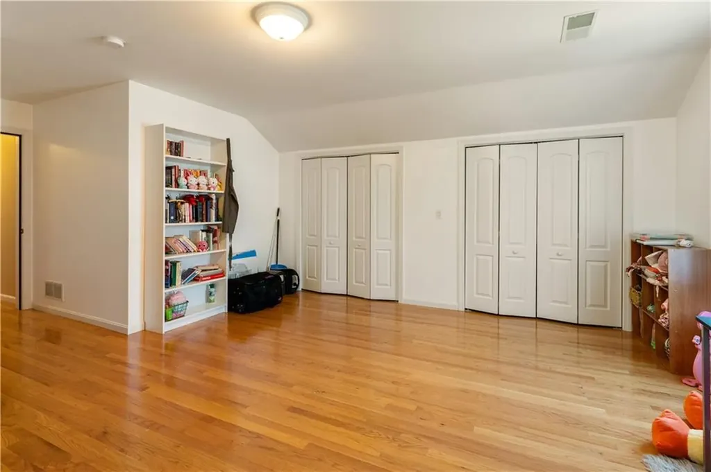 368 Cottrell Road Tiverton RI 02878