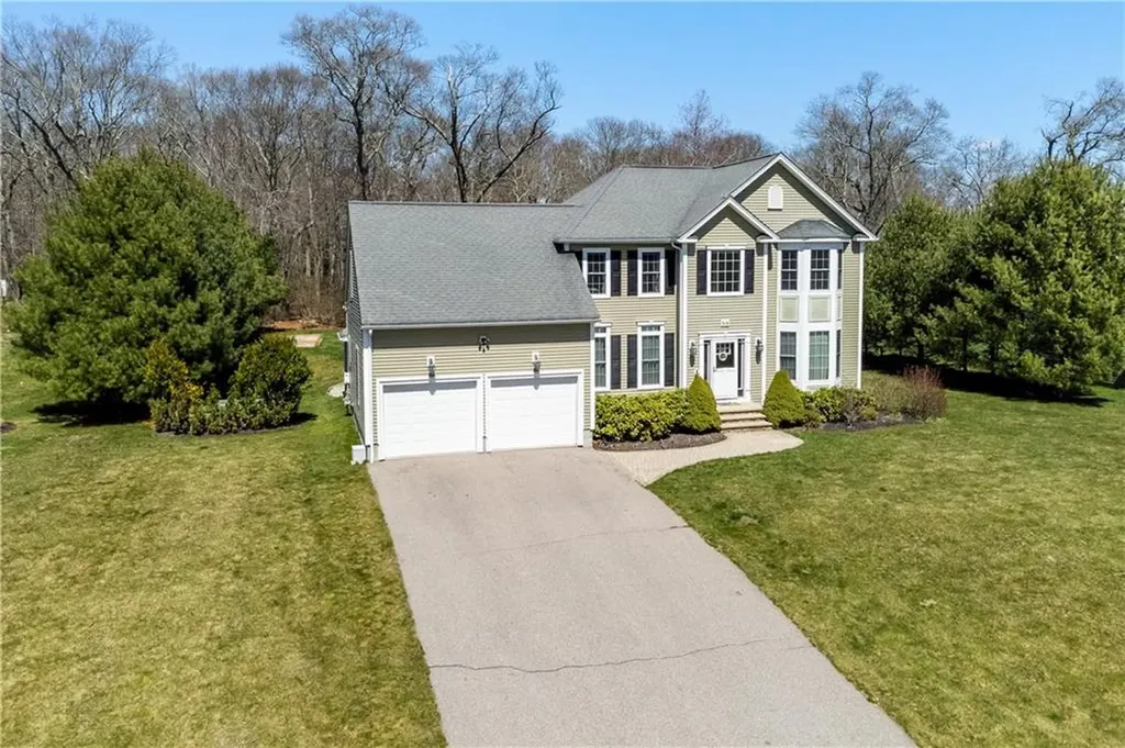 368 Cottrell Road Tiverton RI 02878