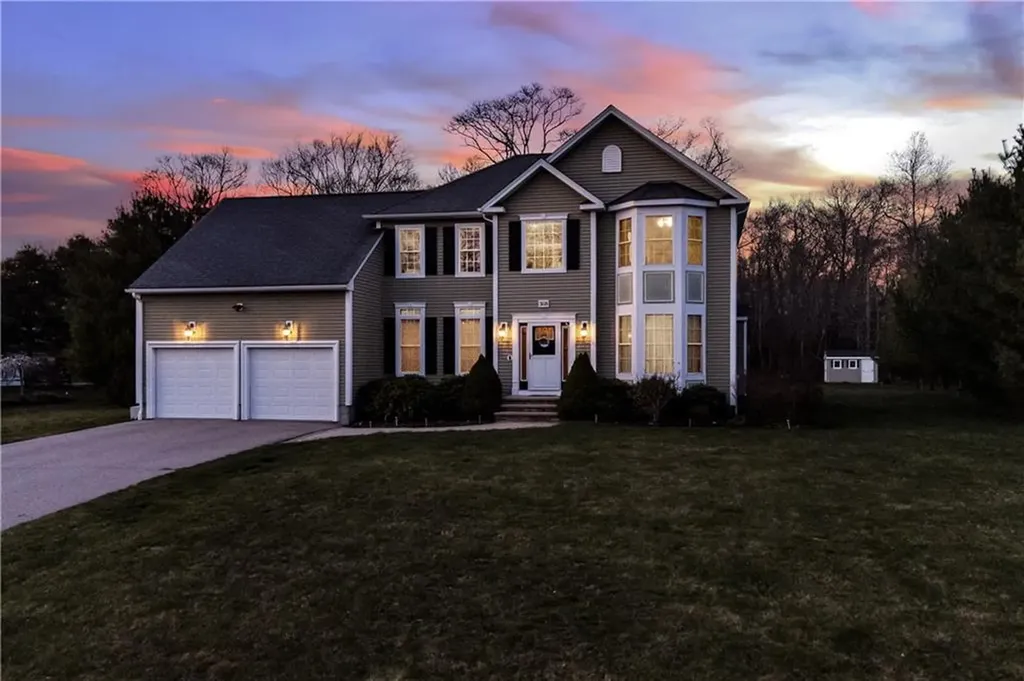 368 Cottrell Road Tiverton RI 02878