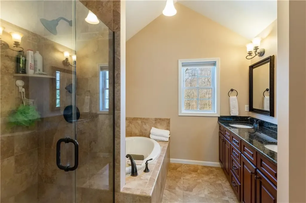 368 Cottrell Road Tiverton RI 02878