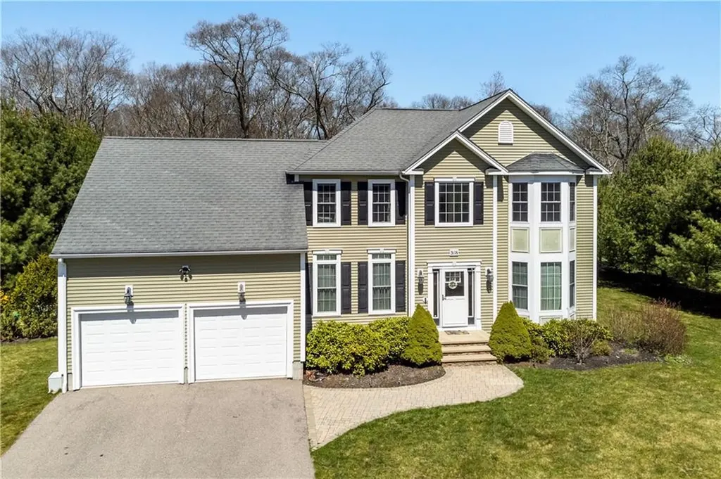 368 Cottrell Road Tiverton RI 02878