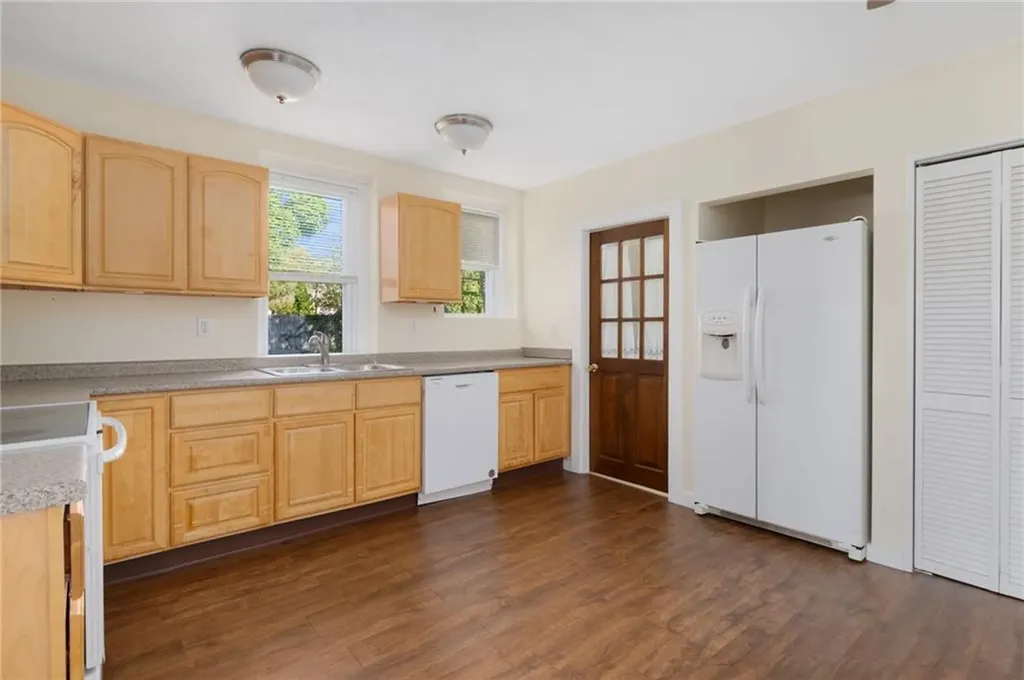 1 Columbia Avenue Jamestown RI 02835
