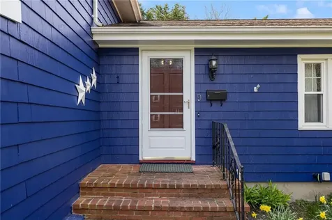 9 Valley Drive Bristol RI 02809