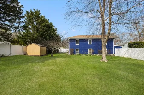 9 Valley Drive Bristol RI 02809