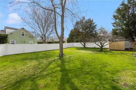 9 Valley Drive Bristol RI 02809