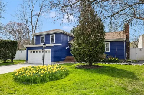 9 Valley Drive Bristol RI 02809