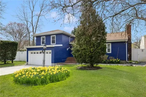 9 Valley Drive Bristol RI 02809