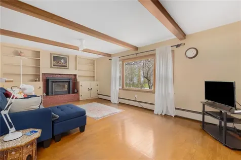 9 Valley Drive Bristol RI 02809